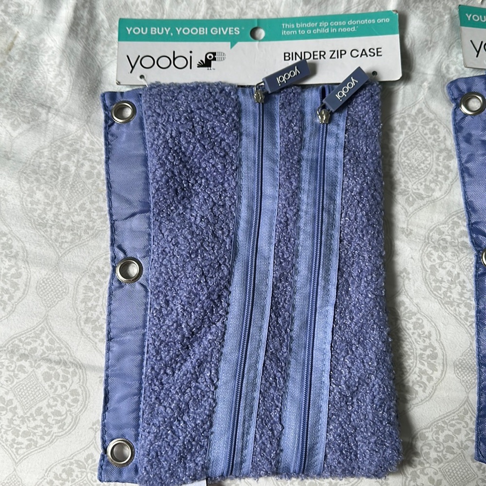 Yoobi Nwt binder zip case